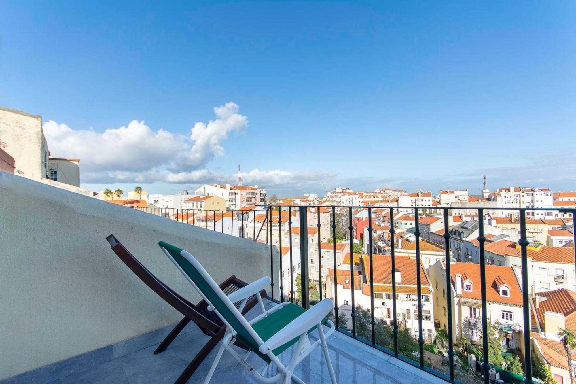 Amidst The Rooftops Of Lisboa Exteriér fotografie